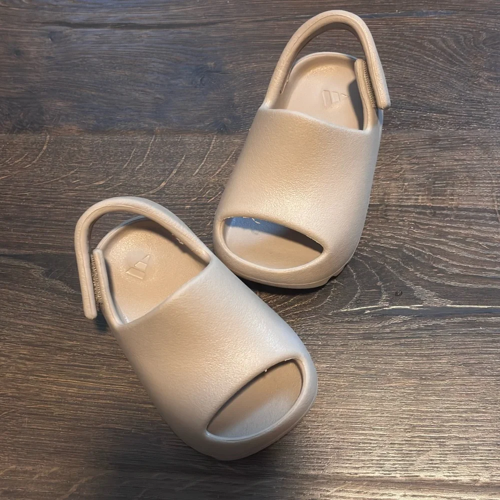 Yeezy infant Beige Slip-On Clogs size 5